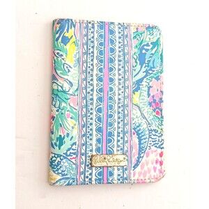 Lilly Pulitzer Passport Holder Wallet Mermaids Cove Print /Gold Foil Card Slots